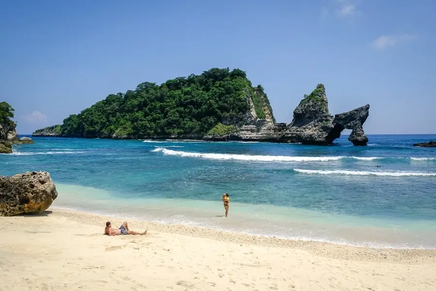 atuh-beach-nusa-penida-bali